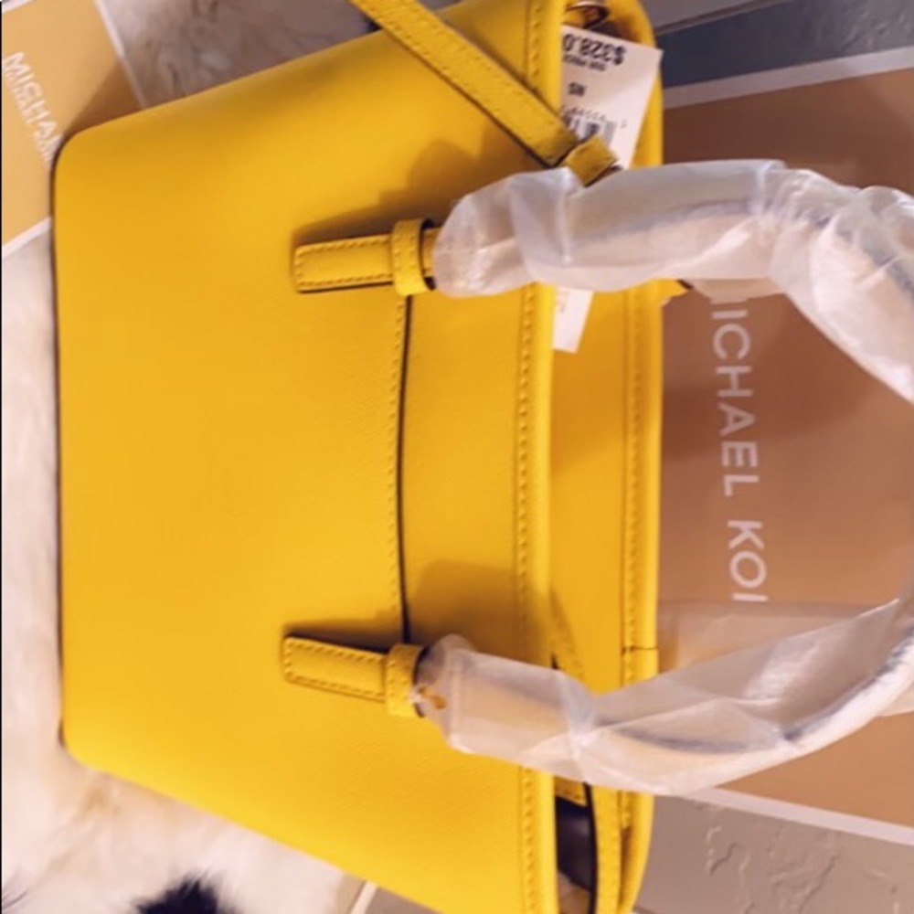 New Authentic Michael Kors purse - Picture 4 of 6